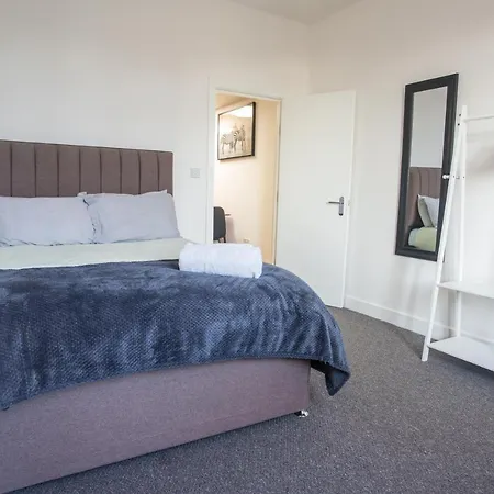 Apartment 295a Two Mile Hill Bristol