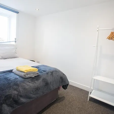 Apartment 295a Two Mile Hill *